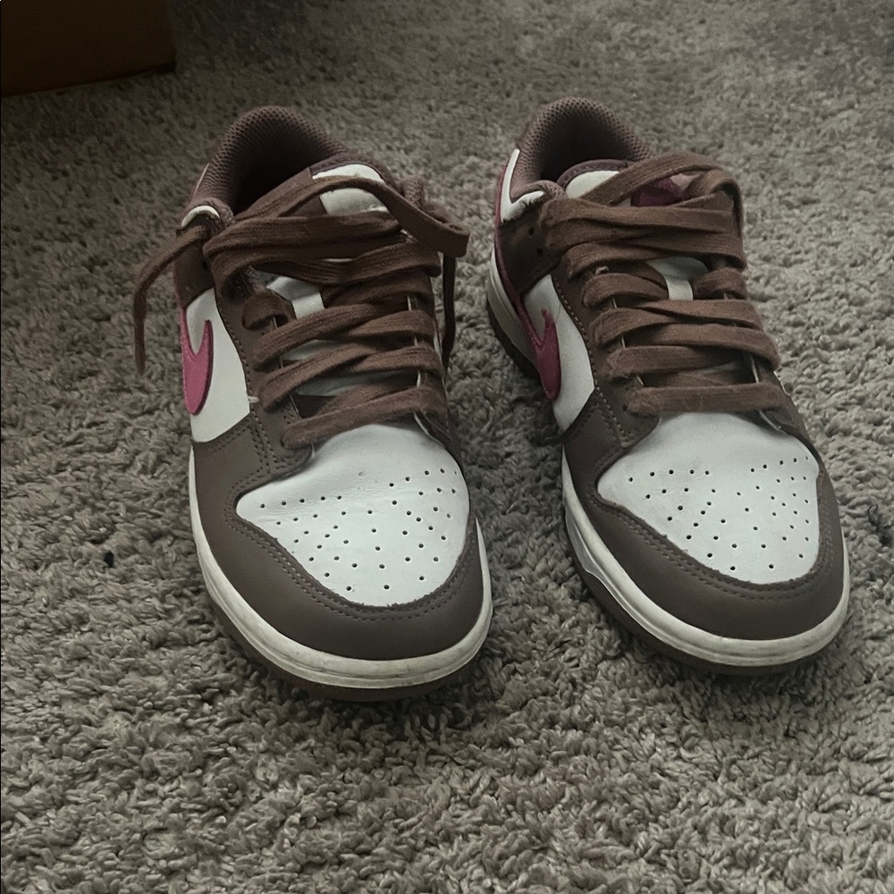 Nike Women's Sneakers Brown and Pink